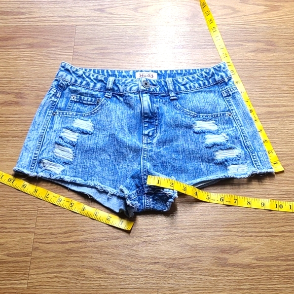 Mudd Pants - MUDD DENIM 9x2 FADED DISTRESSED DISTROYED DENIM CUTOFF GIRLS VINTAGE SHORTS